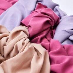 Vida Voile In Punch Von Meet Milk Aus 100% TENCEL ™ Lyocell Fasern -Textile Fabrics in Punch von Meet Milk aus 2024 2